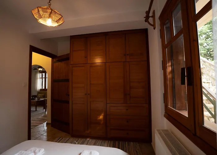 Chalet Hyas Residences *